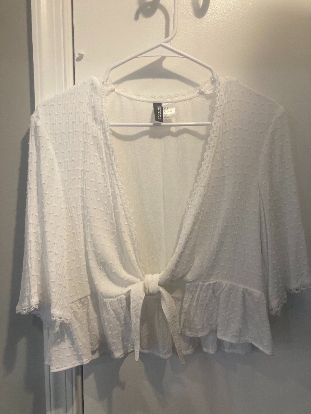 H&M Cropped Tie-Front Shrug White